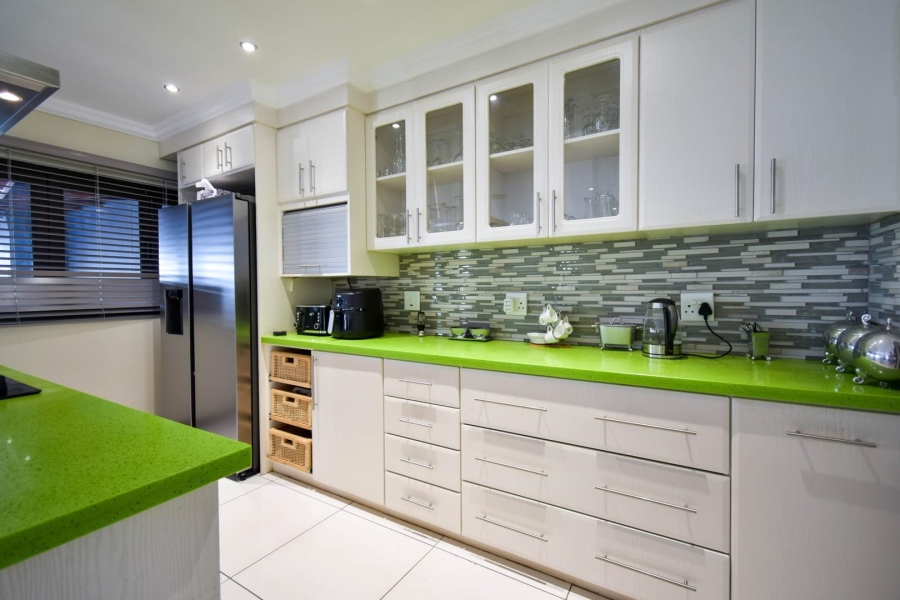 5 Bedroom Property for Sale in Bronkhorstbaai Dorp Gauteng