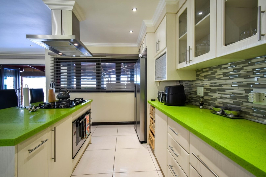 5 Bedroom Property for Sale in Bronkhorstbaai Dorp Gauteng