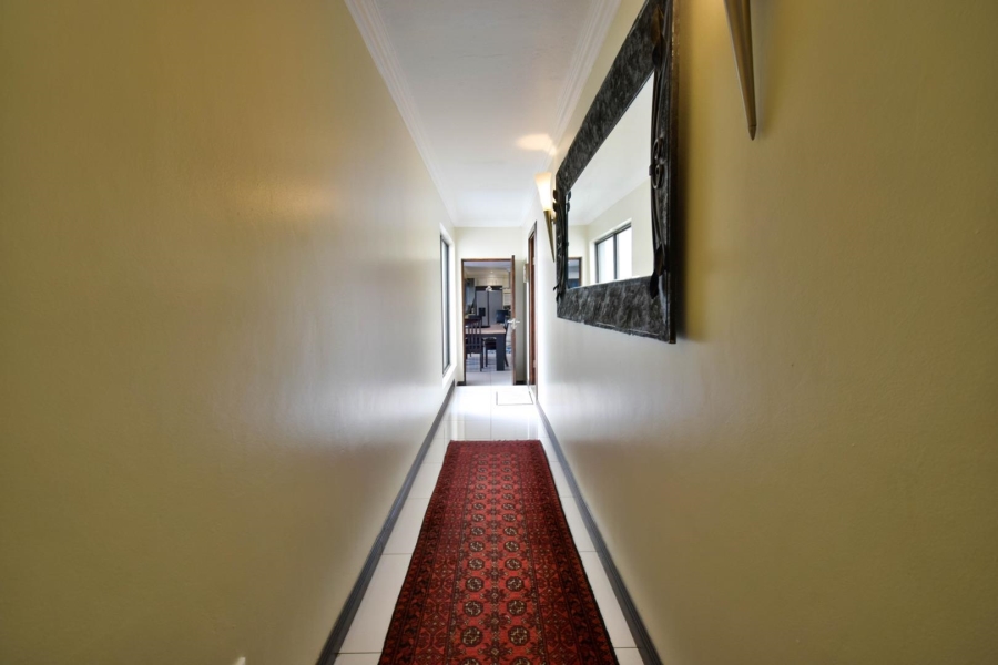 5 Bedroom Property for Sale in Bronkhorstbaai Dorp Gauteng