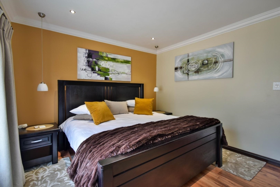 5 Bedroom Property for Sale in Bronkhorstbaai Dorp Gauteng