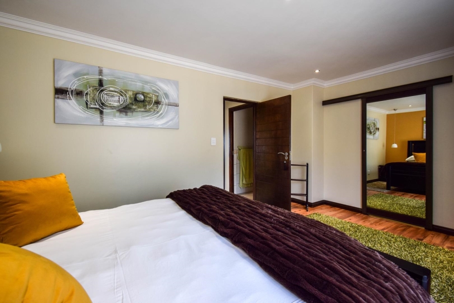 5 Bedroom Property for Sale in Bronkhorstbaai Dorp Gauteng