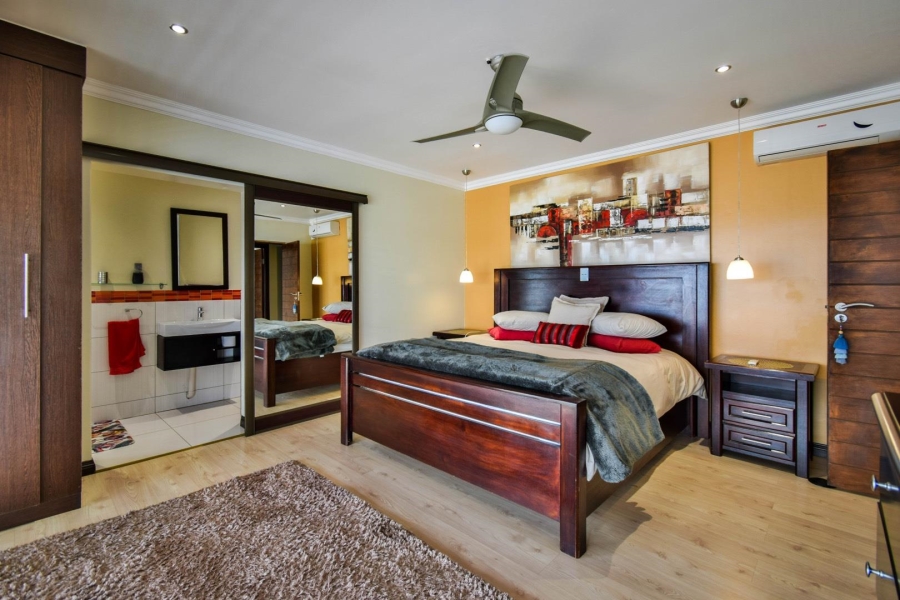 5 Bedroom Property for Sale in Bronkhorstbaai Dorp Gauteng