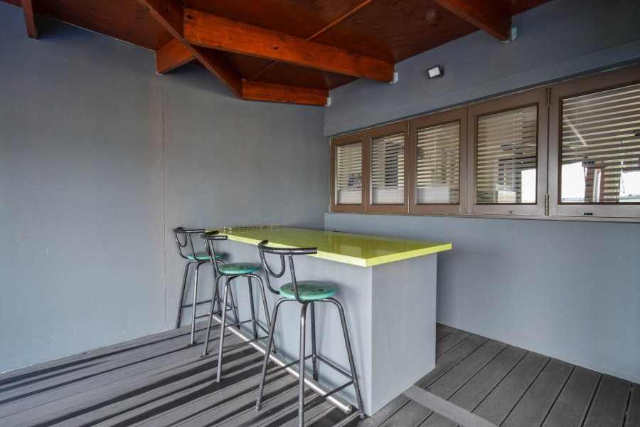 5 Bedroom Property for Sale in Bronkhorstbaai Dorp Gauteng