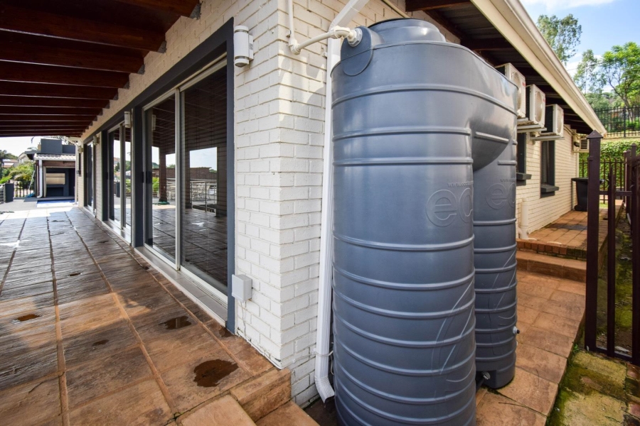 5 Bedroom Property for Sale in Bronkhorstbaai Dorp Gauteng