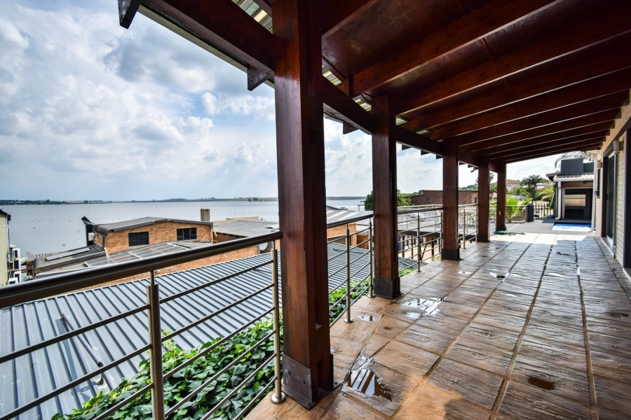 5 Bedroom Property for Sale in Bronkhorstbaai Dorp Gauteng