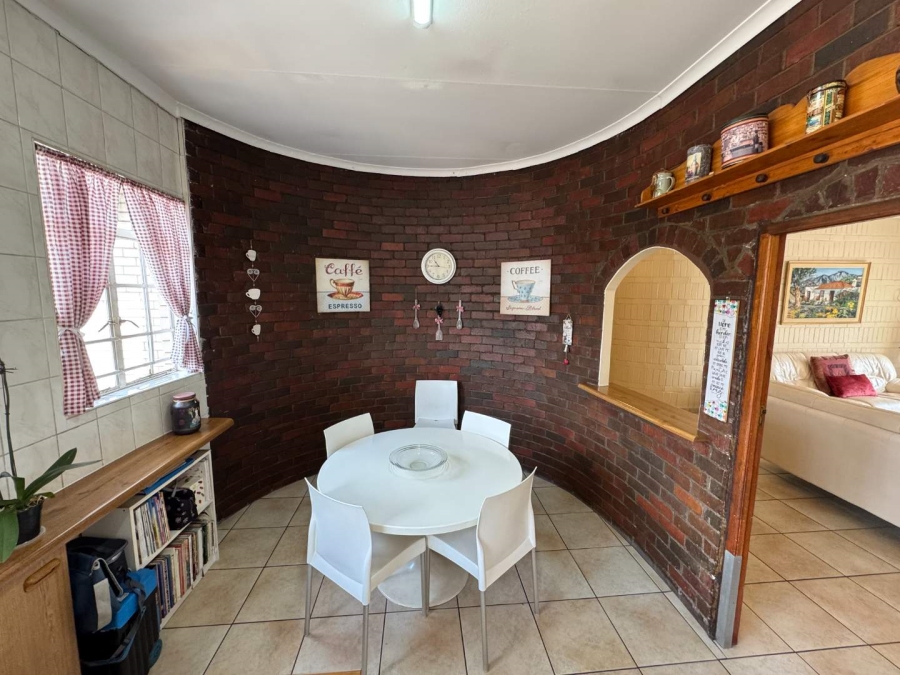 4 Bedroom Property for Sale in Randhart Gauteng