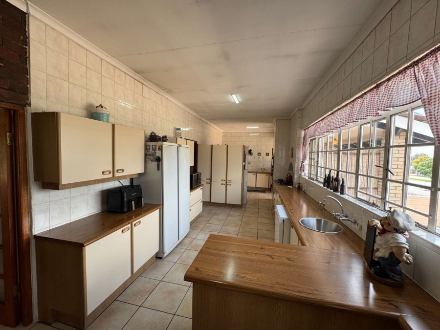 4 Bedroom Property for Sale in Randhart Gauteng