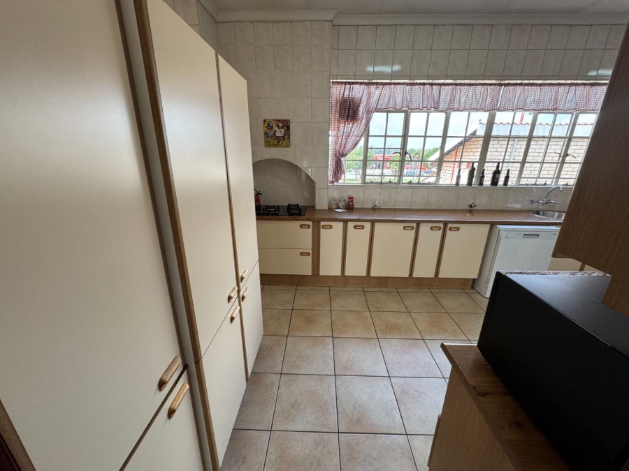 4 Bedroom Property for Sale in Randhart Gauteng