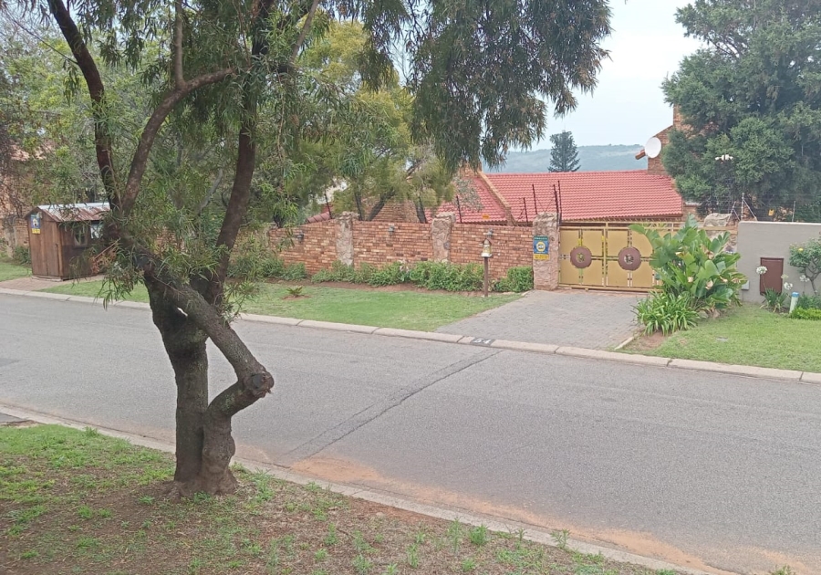 3 Bedroom Property for Sale in Winchester Hills Ext 3 Gauteng