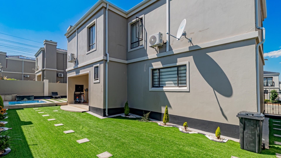 3 Bedroom Property for Sale in Fourways Gauteng
