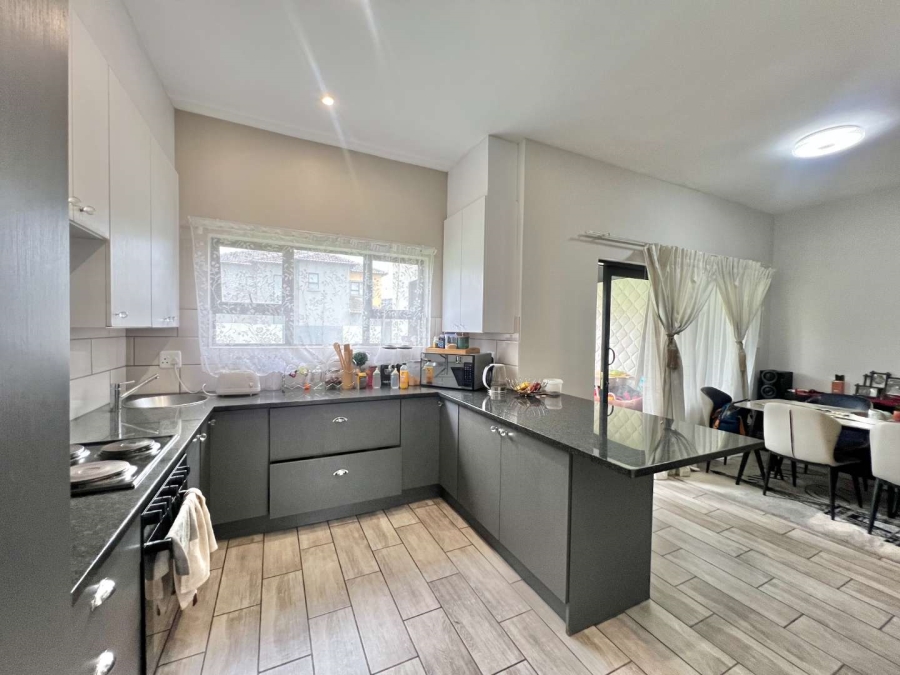 3 Bedroom Property for Sale in Zambezi Manor Lifestyle Estate Gauteng