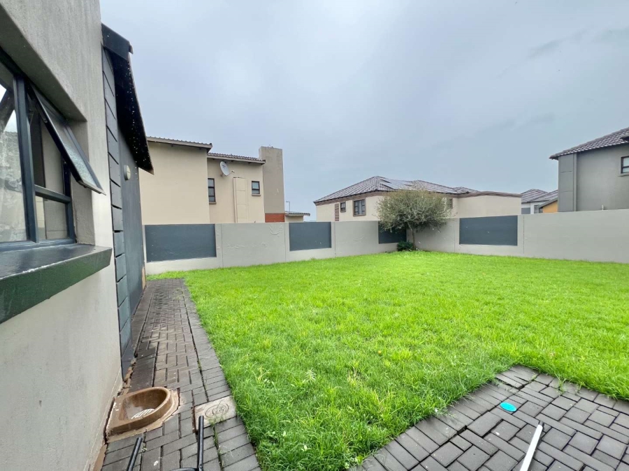 3 Bedroom Property for Sale in Zambezi Manor Lifestyle Estate Gauteng