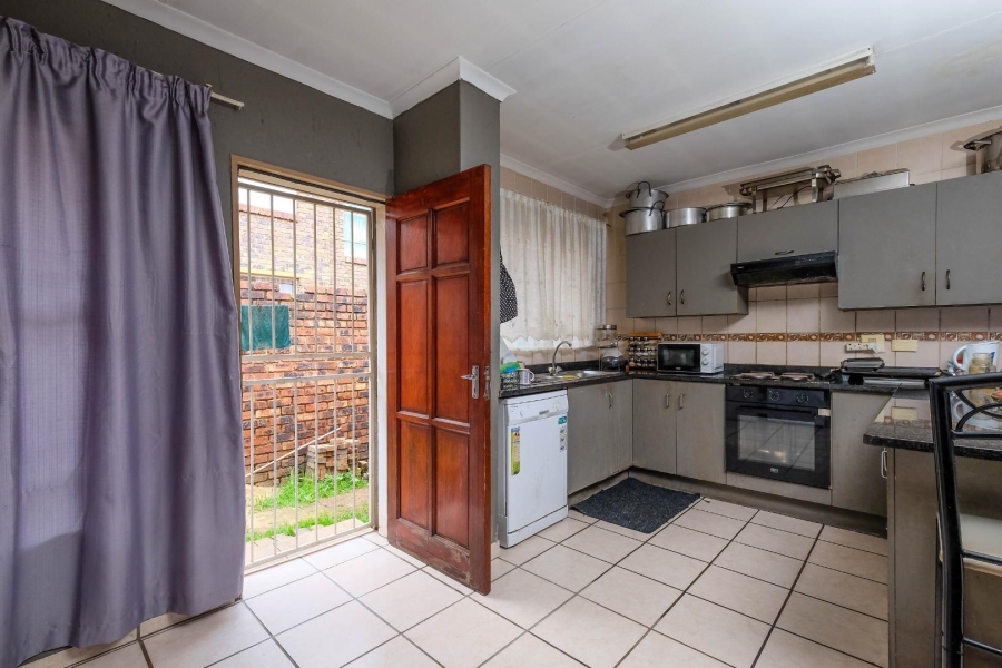 3 Bedroom Property for Sale in Buccleuch Gauteng