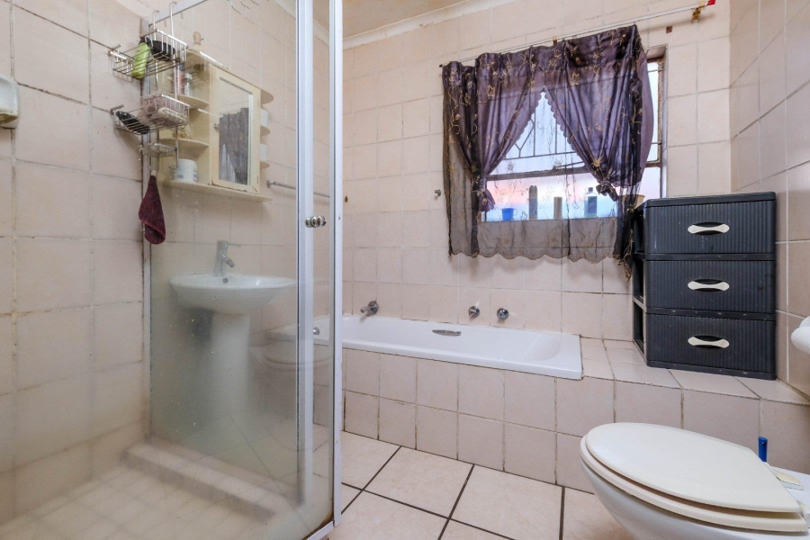 3 Bedroom Property for Sale in Buccleuch Gauteng