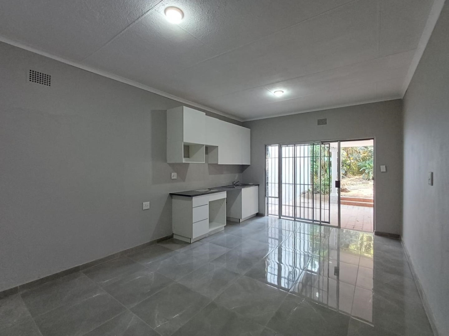 To Let 2 Bedroom Property for Rent in Ferndale Gauteng