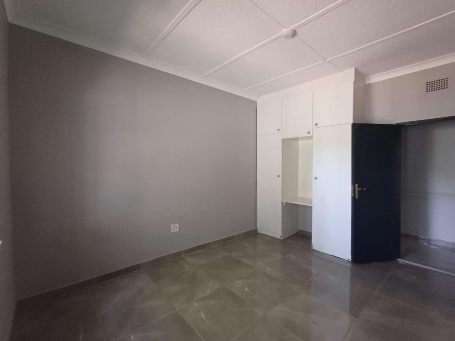 To Let 2 Bedroom Property for Rent in Ferndale Gauteng