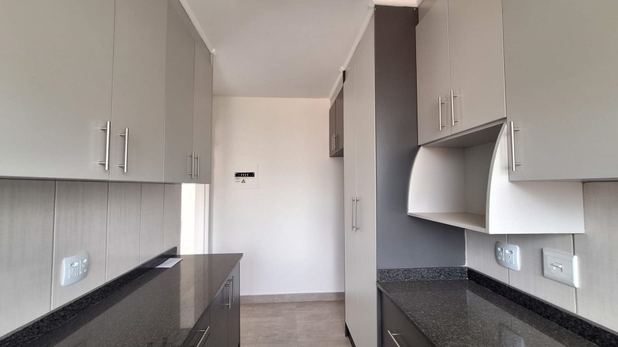 2 Bedroom Property for Sale in Honeyhills Gauteng