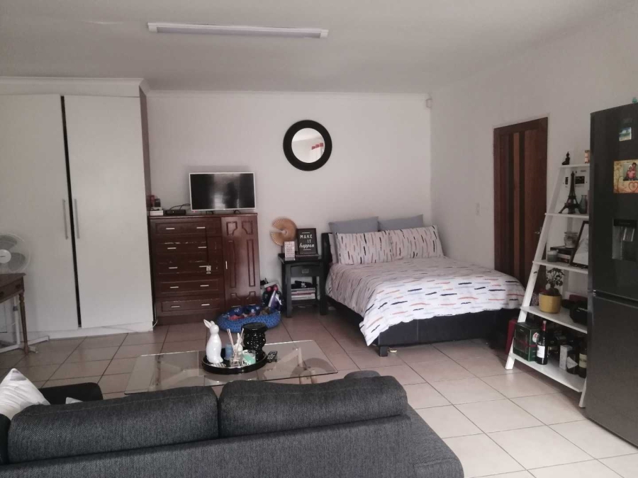 1 Bedroom Property for Sale in Bromhof Gauteng