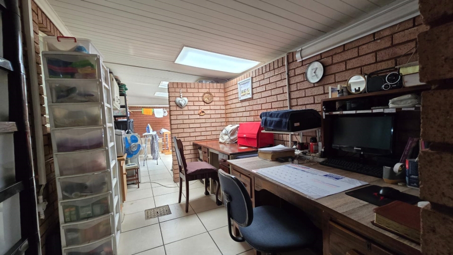 2 Bedroom Property for Sale in Montana Park Gauteng