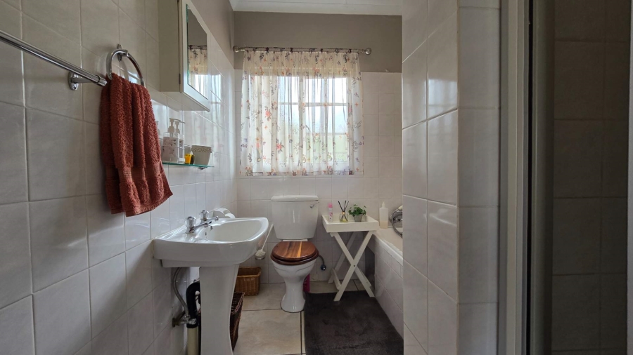 2 Bedroom Property for Sale in Montana Park Gauteng