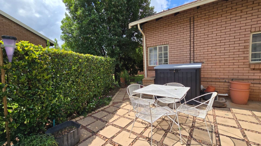 2 Bedroom Property for Sale in Montana Park Gauteng