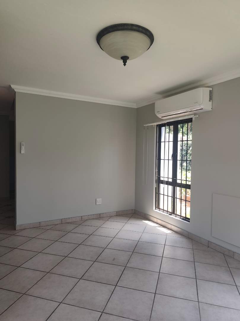 4 Bedroom Property for Sale in Waterkloof Ridge Gauteng