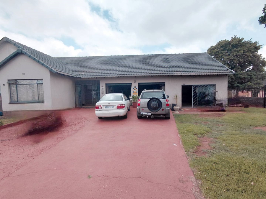 4 Bedroom Property for Sale in Birchleigh Gauteng