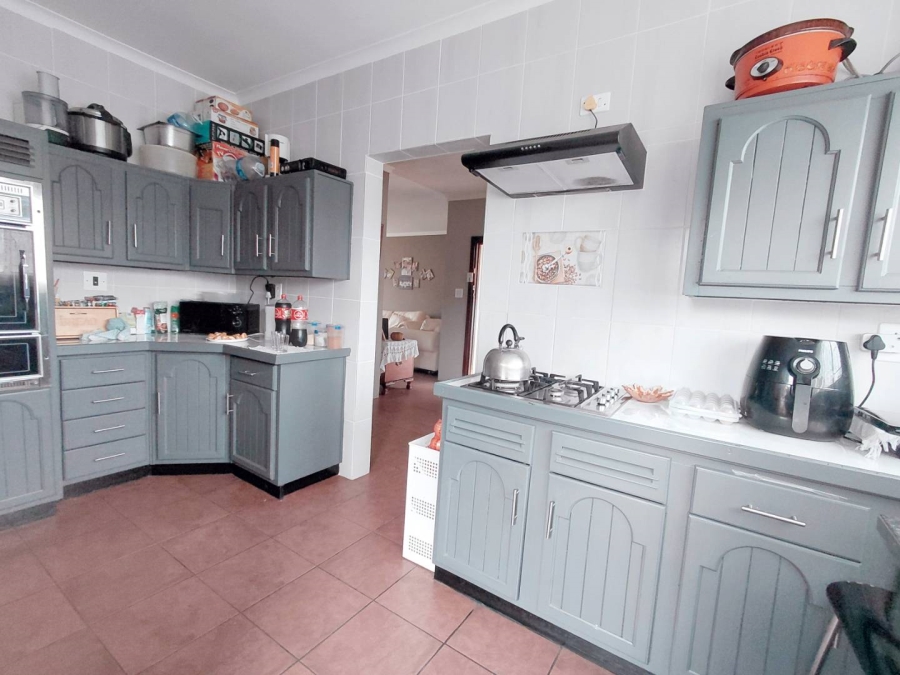 4 Bedroom Property for Sale in Birchleigh Gauteng