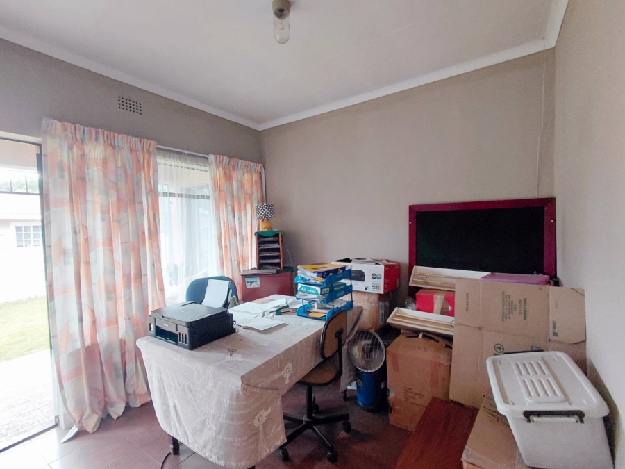 4 Bedroom Property for Sale in Birchleigh Gauteng