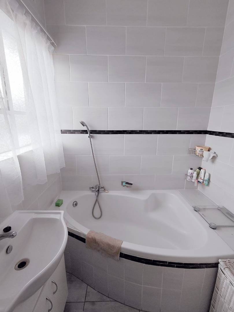 4 Bedroom Property for Sale in Birchleigh Gauteng