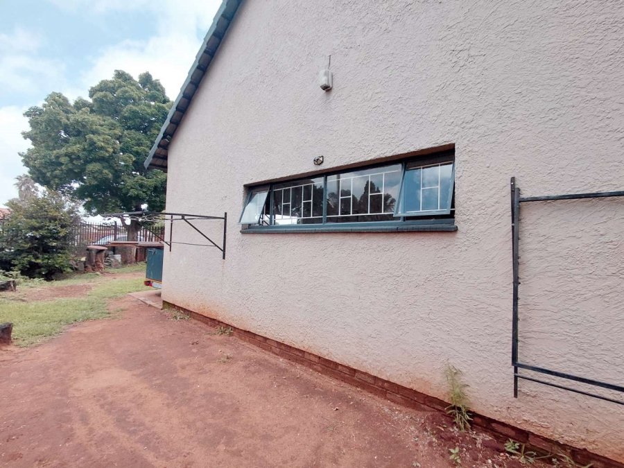 4 Bedroom Property for Sale in Birchleigh Gauteng