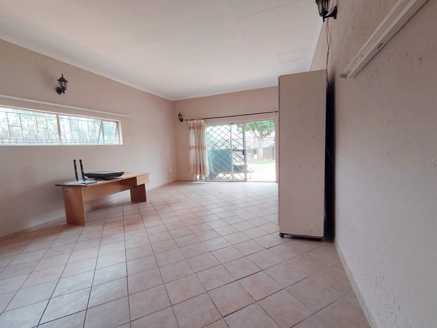 4 Bedroom Property for Sale in Birchleigh Gauteng