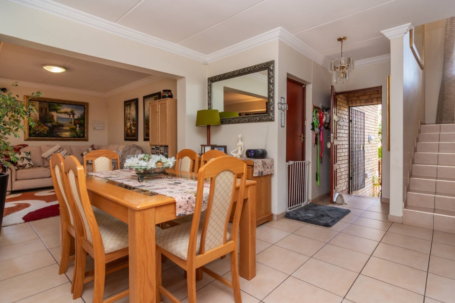 4 Bedroom Property for Sale in Willowbrook Gauteng