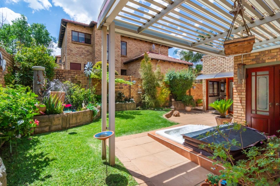 4 Bedroom Property for Sale in Willowbrook Gauteng