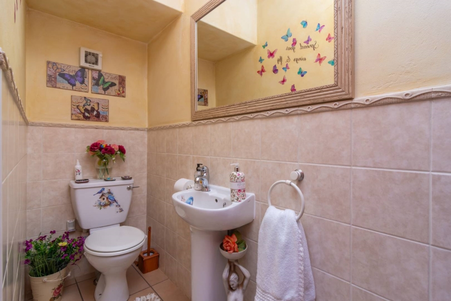 4 Bedroom Property for Sale in Willowbrook Gauteng