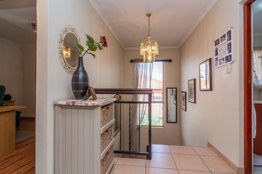 4 Bedroom Property for Sale in Willowbrook Gauteng