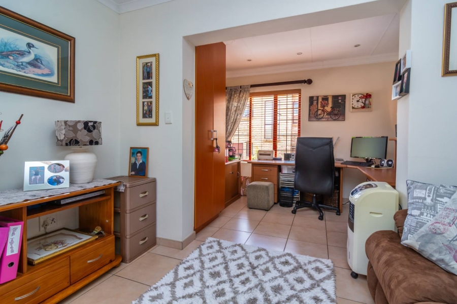 4 Bedroom Property for Sale in Willowbrook Gauteng