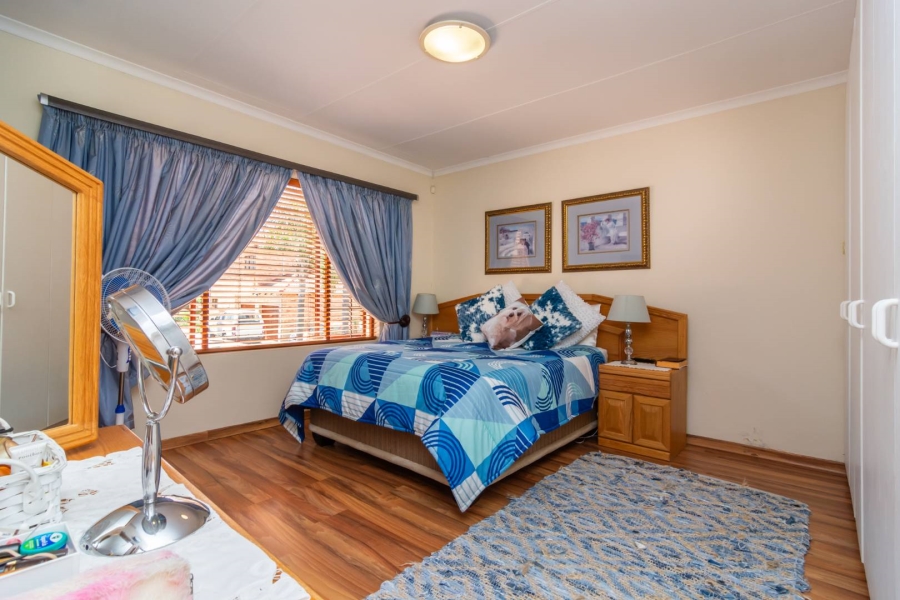 4 Bedroom Property for Sale in Willowbrook Gauteng