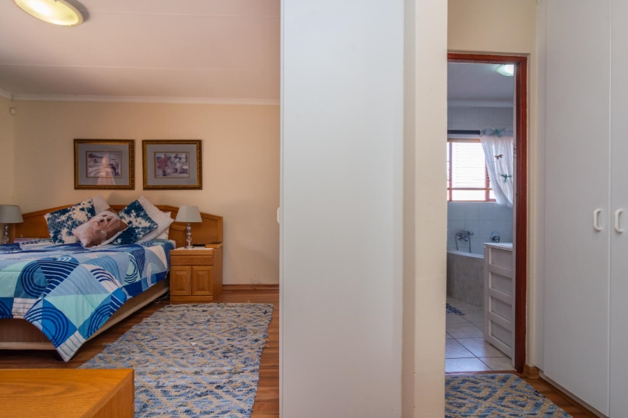 4 Bedroom Property for Sale in Willowbrook Gauteng