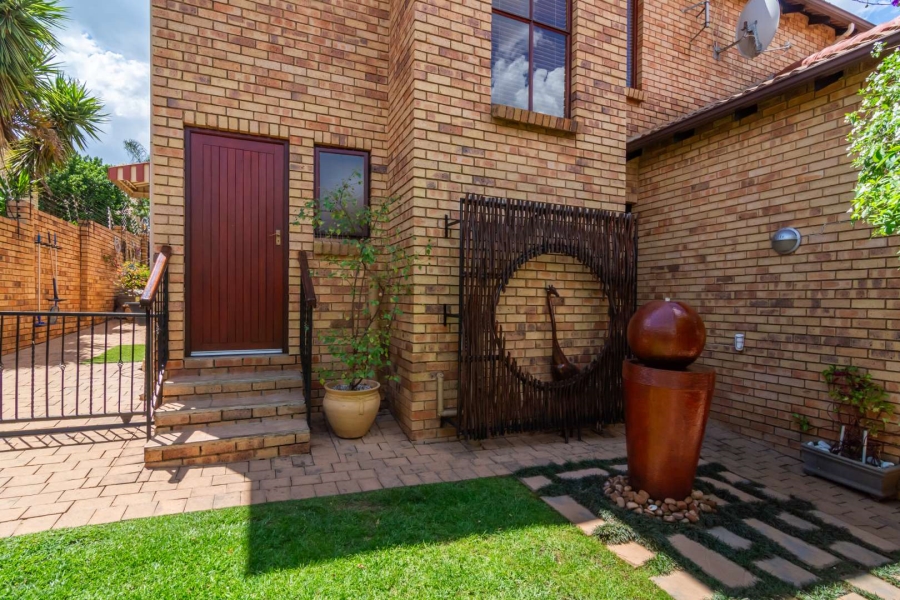 4 Bedroom Property for Sale in Willowbrook Gauteng