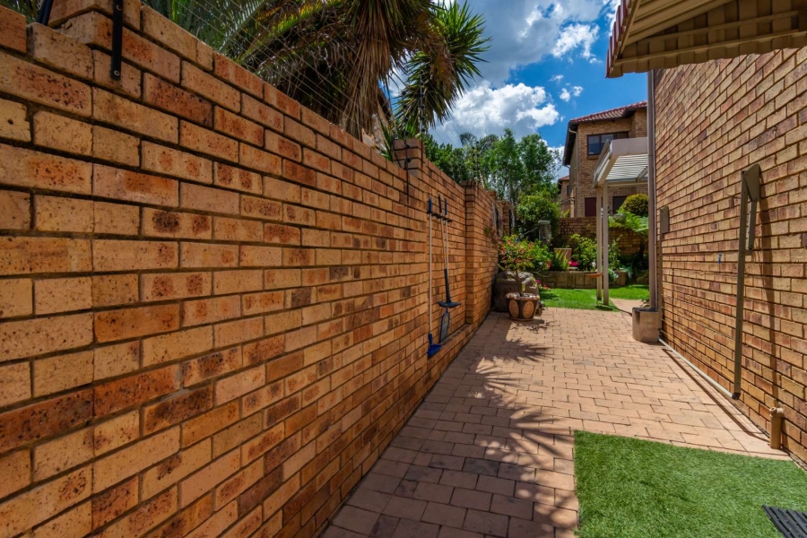 4 Bedroom Property for Sale in Willowbrook Gauteng