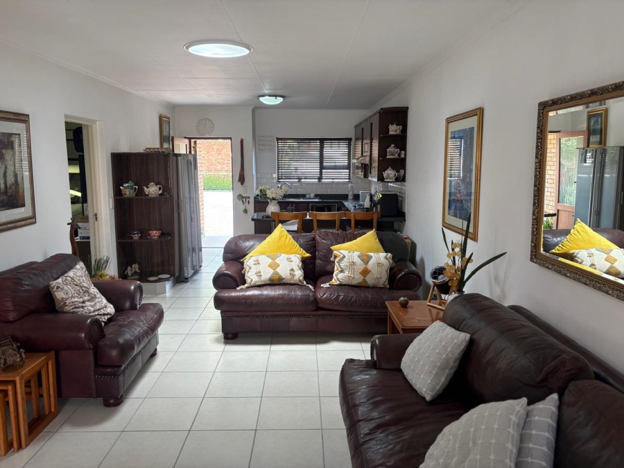 2 Bedroom Property for Sale in Mulbarton Gauteng