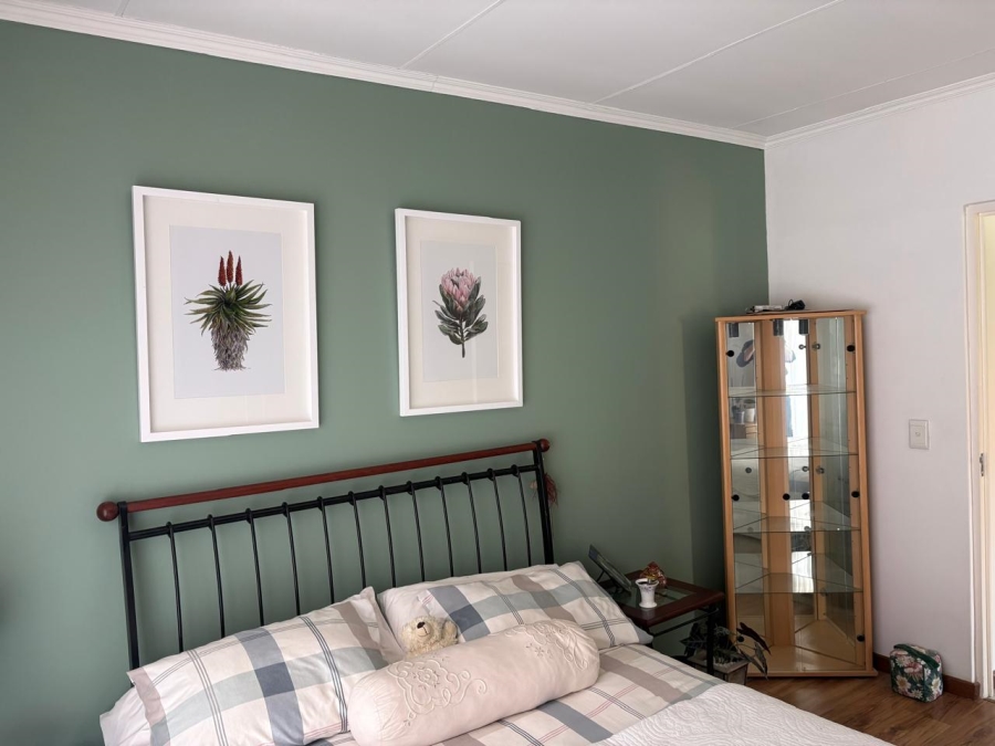 2 Bedroom Property for Sale in Mulbarton Gauteng