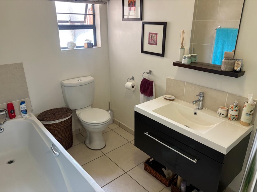 2 Bedroom Property for Sale in Mulbarton Gauteng