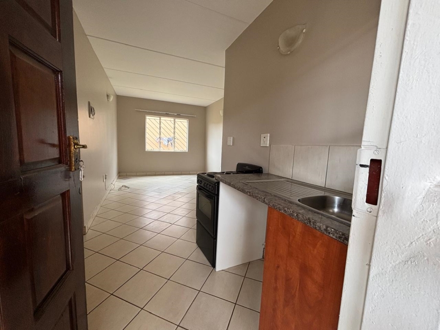 2 Bedroom Property for Sale in Protea Glen Gauteng