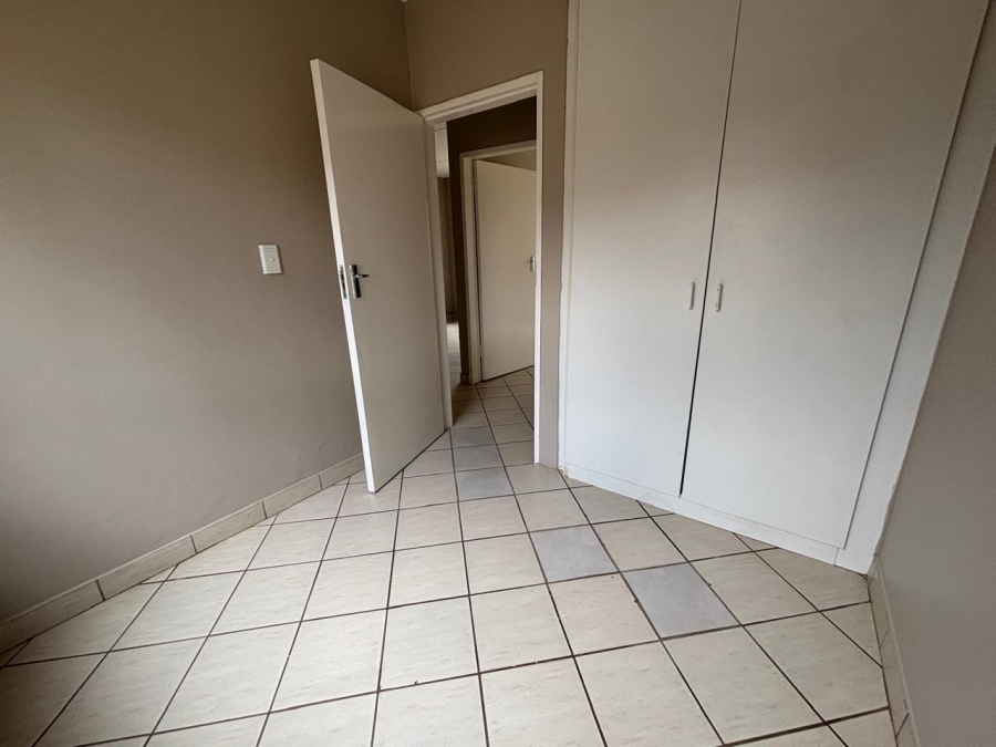 2 Bedroom Property for Sale in Protea Glen Gauteng