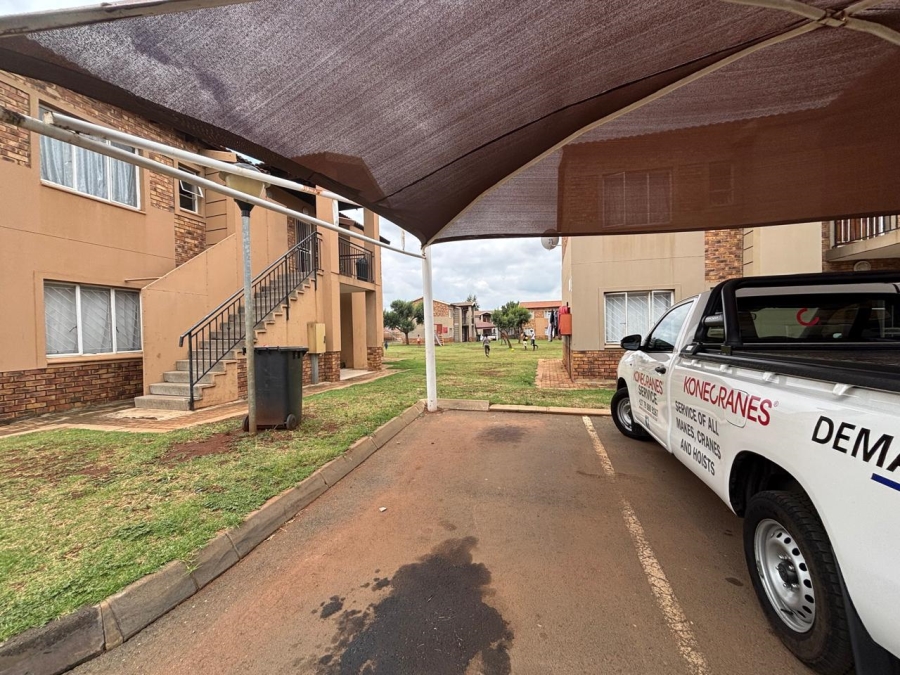 2 Bedroom Property for Sale in Protea Glen Gauteng