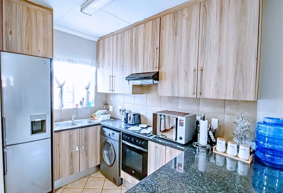 3 Bedroom Property for Sale in Annlin-wes Gauteng