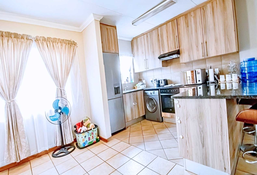 3 Bedroom Property for Sale in Annlin-wes Gauteng