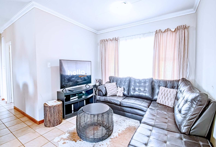 3 Bedroom Property for Sale in Annlin-wes Gauteng
